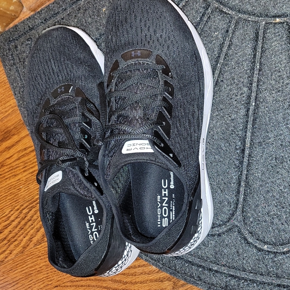 Women's Under Armour shoes